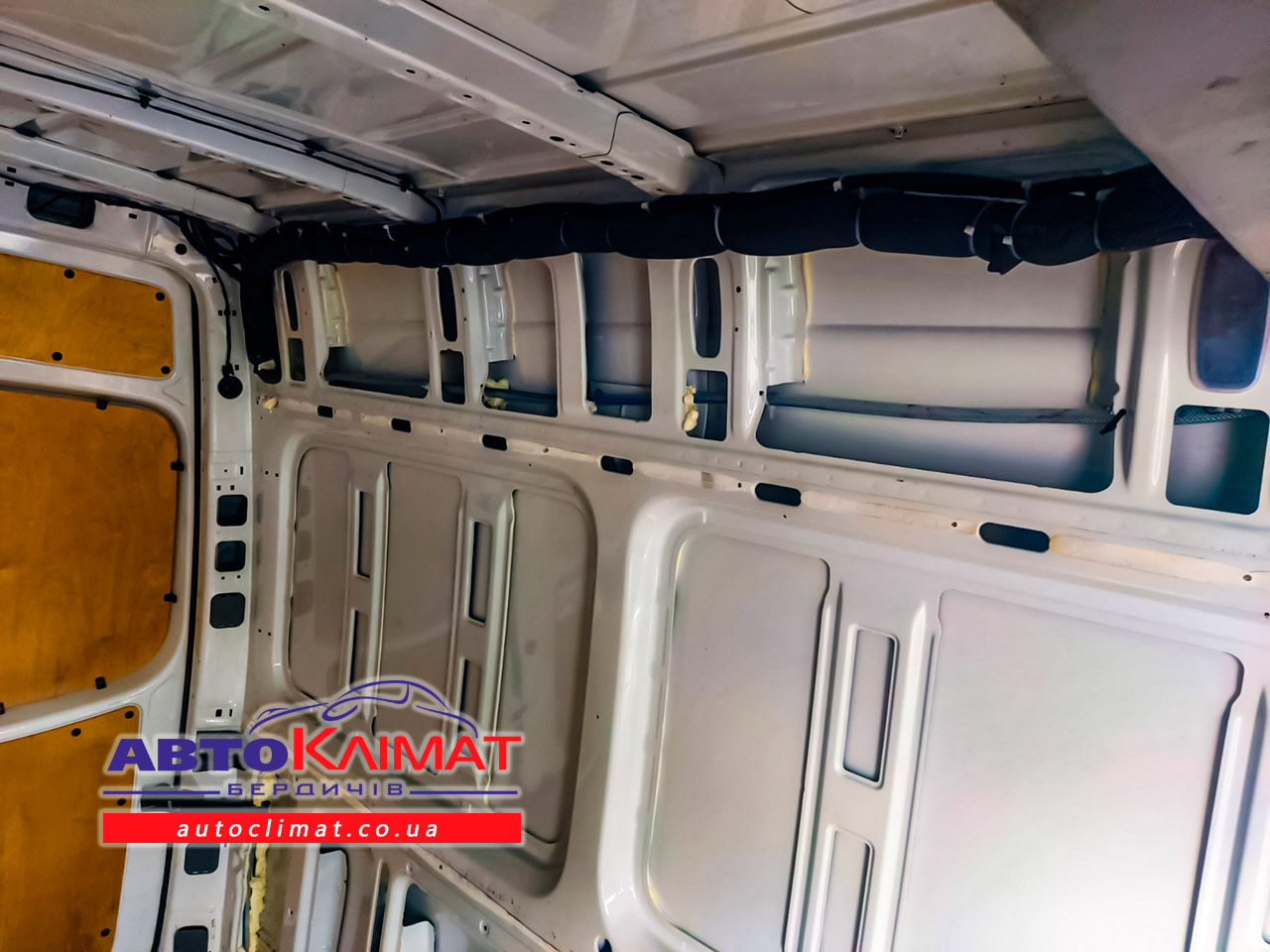 Монтаж накрышного кондиционера Albatros